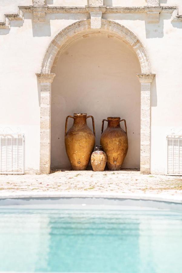 Villa Encantamiento - Dimora Gelsomino - Masseria Storica Nel Cuore Della Puglia Con Piscina Latiano Bagian luar foto