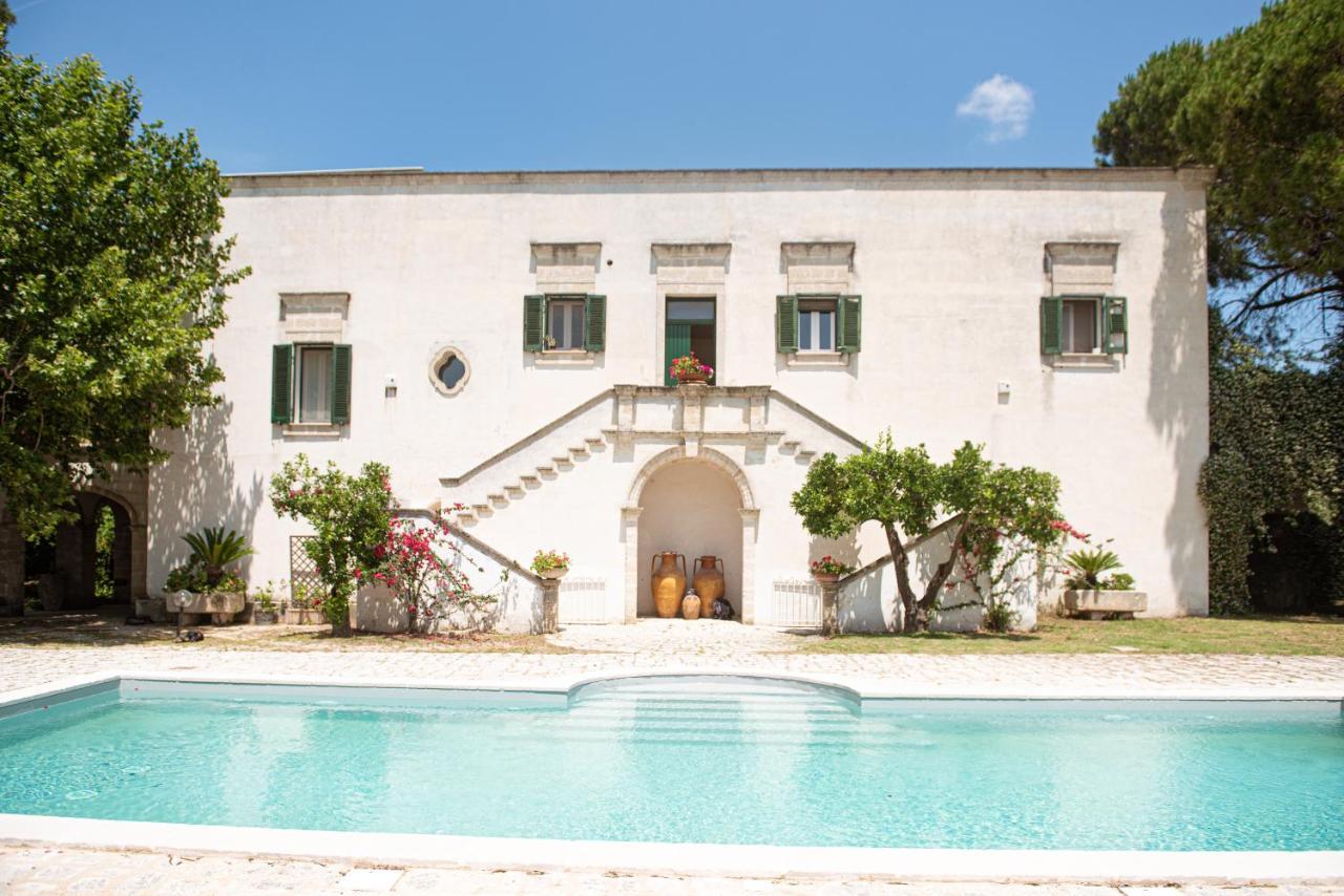 Villa Encantamiento - Dimora Gelsomino - Masseria Storica Nel Cuore Della Puglia Con Piscina Latiano Bagian luar foto